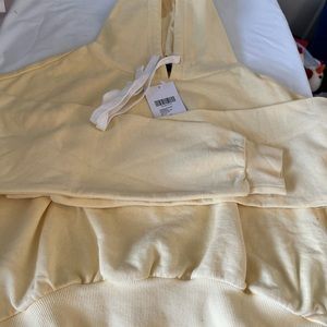 New Forever 21 yellow hood crop top sz S